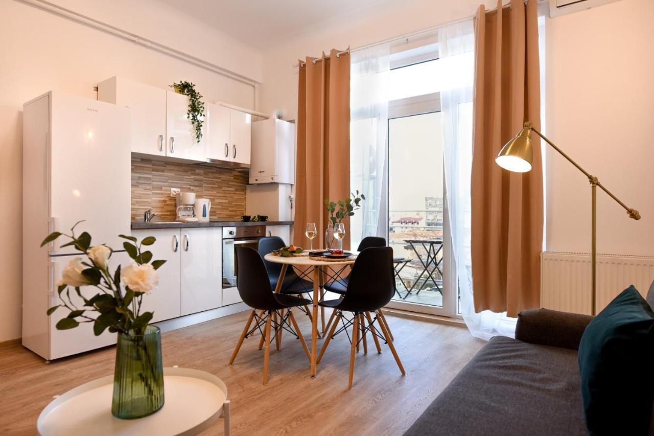 Cozy 1Br Escape - Apartment With Charming Balcony Near Universitate Boekarest Buitenkant foto